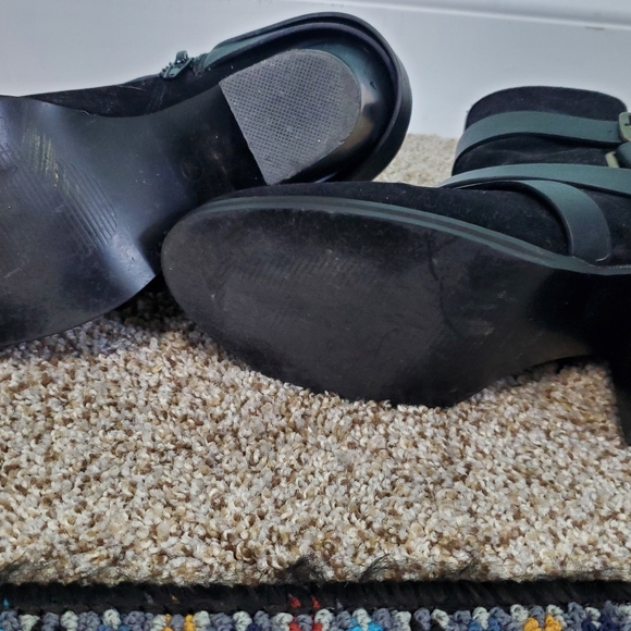 Shoe dazzle booties - Picture 3 of 7